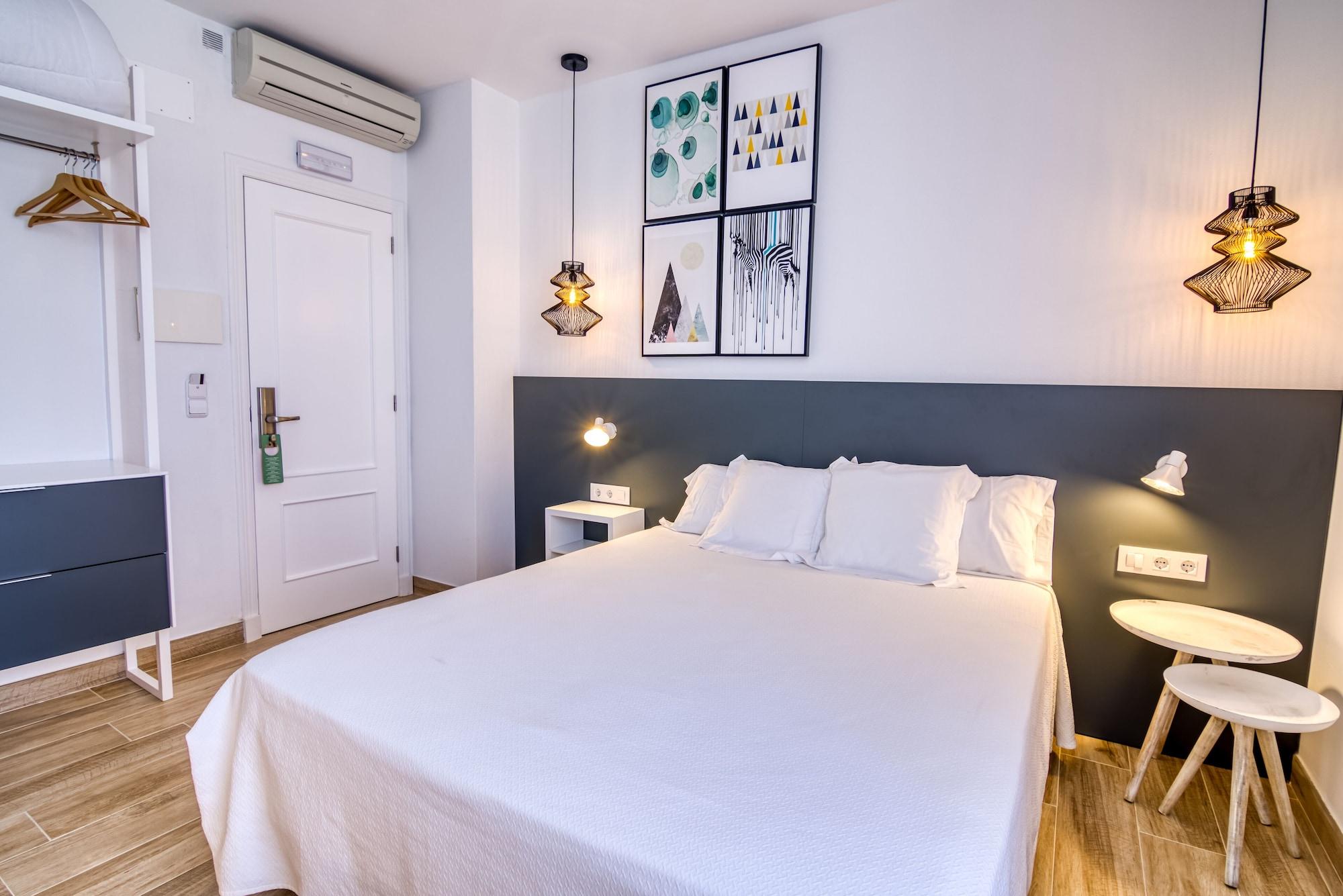Hostal La Isla Mahón Exteriör bild