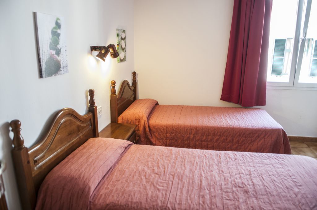 Hostal La Isla Mahón Exteriör bild